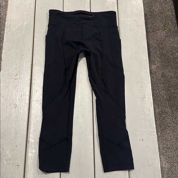 Lululemon Speed Up Crop *21" sz 6 Black EXCELLENT - Picture 1 of 5